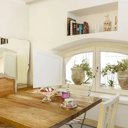 Bb 22 Charming & Vendégház 4*