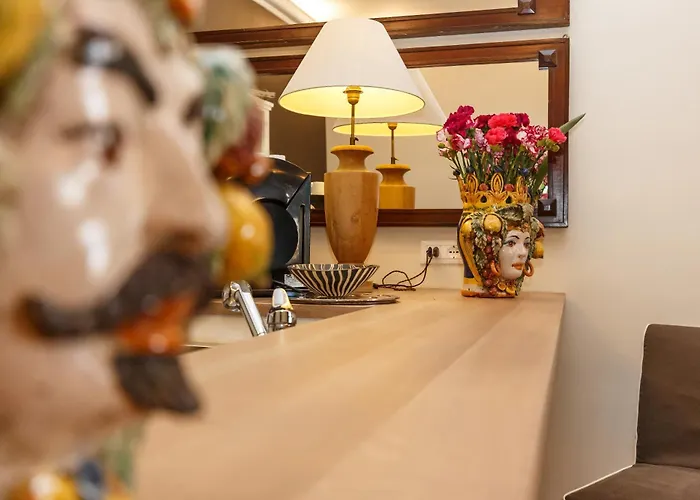 Bb 22 Charming & Palerme