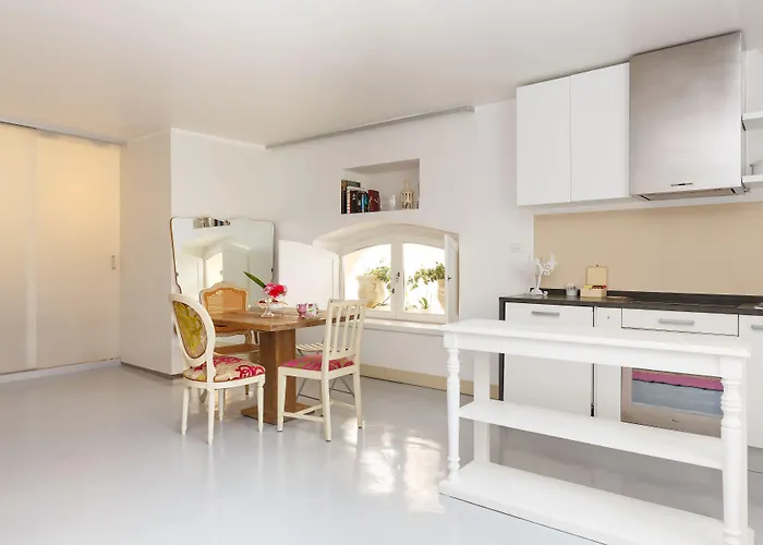 Bb 22 Charming & Palerme