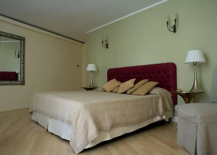 Bb 22 Charming & 4* Palerme