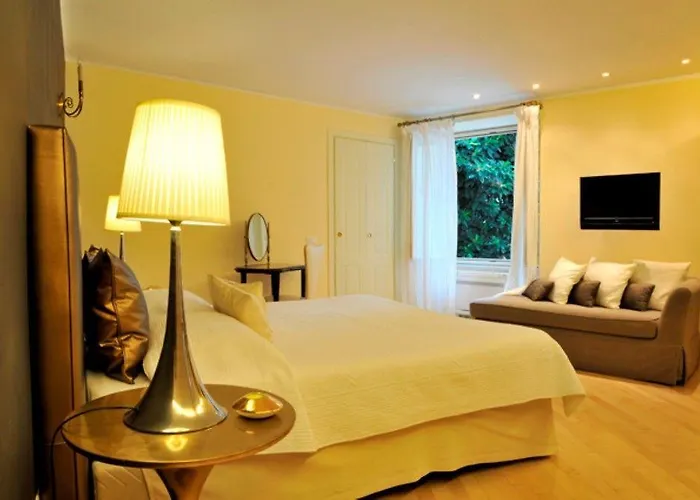 Bb 22 Charming & 4*